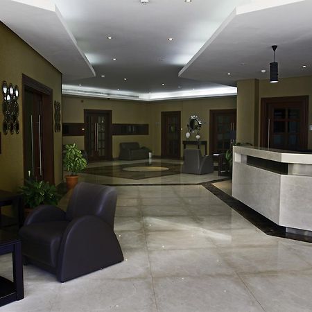 Almoayyed Suites Манама Екстер'єр фото