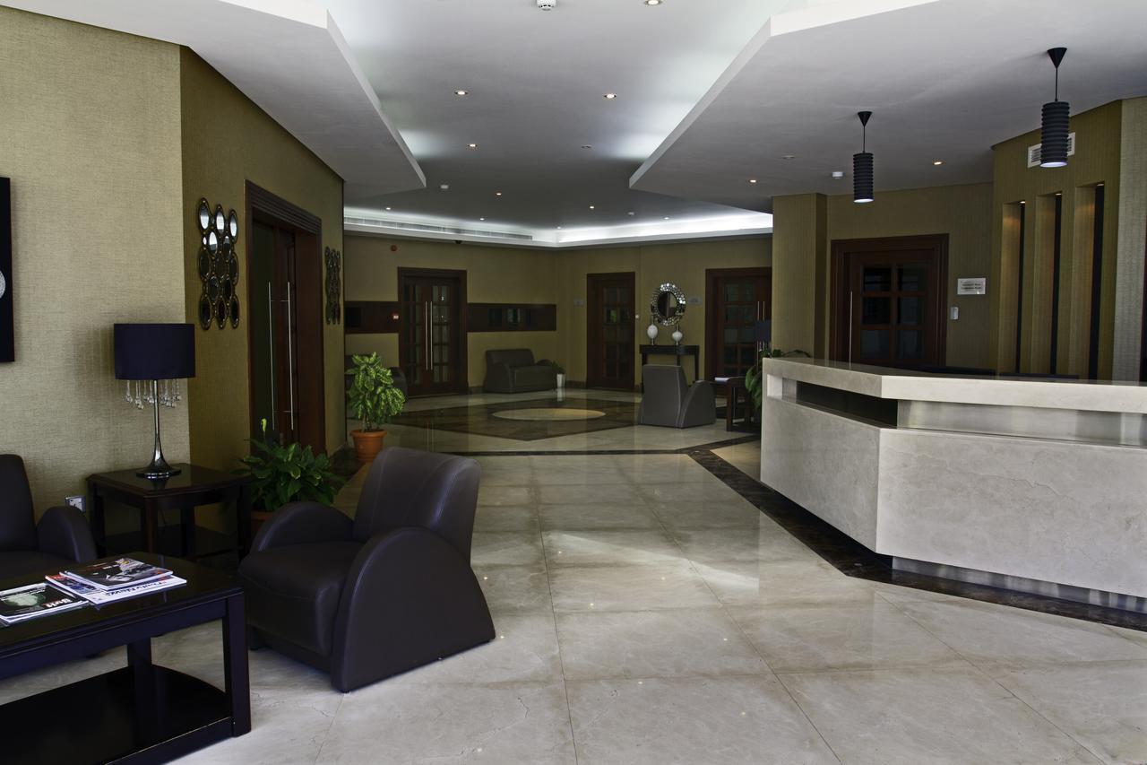 Almoayyed Suites Манама Екстер'єр фото